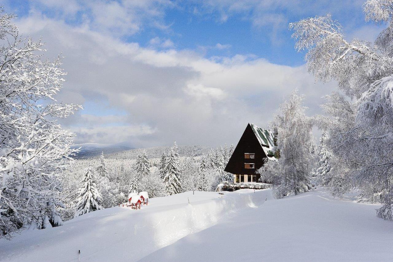 Relax Hotel Bara Бенецко Экстерьер фото